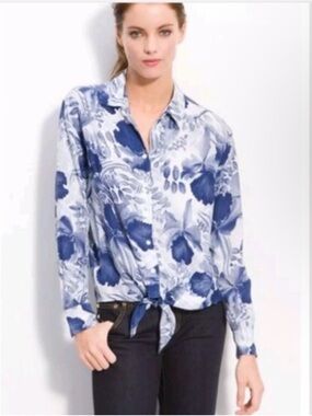 3611 Equipment Femme Floral Front Tie Daddy Top Small